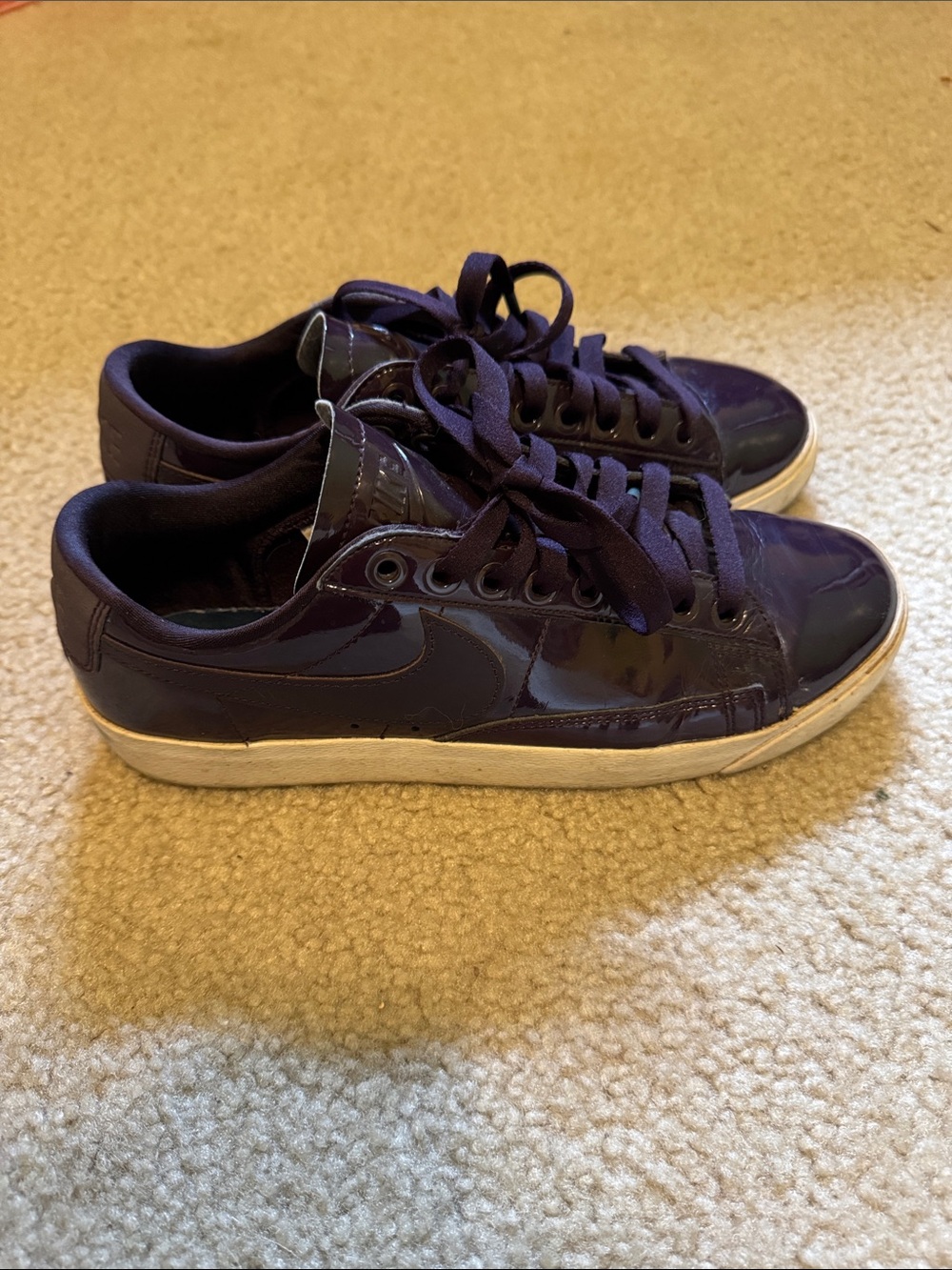 Nike glossy purple shoes Size 8